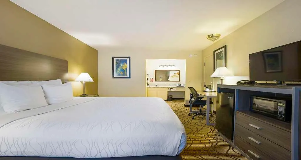 Surestay Plus Hotel By Best Western Sacramento North