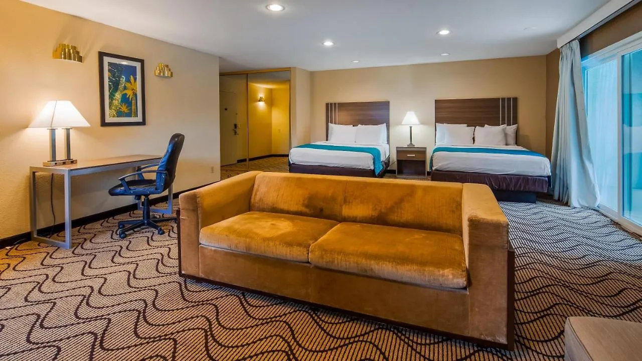 Surestay Plus Hotel By Best Western Sacramento North