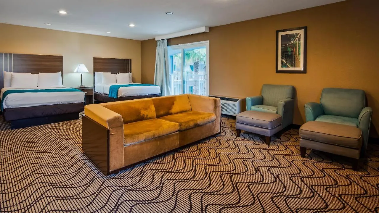 Surestay Plus Hotel By Best Western Sacramento North 3*,