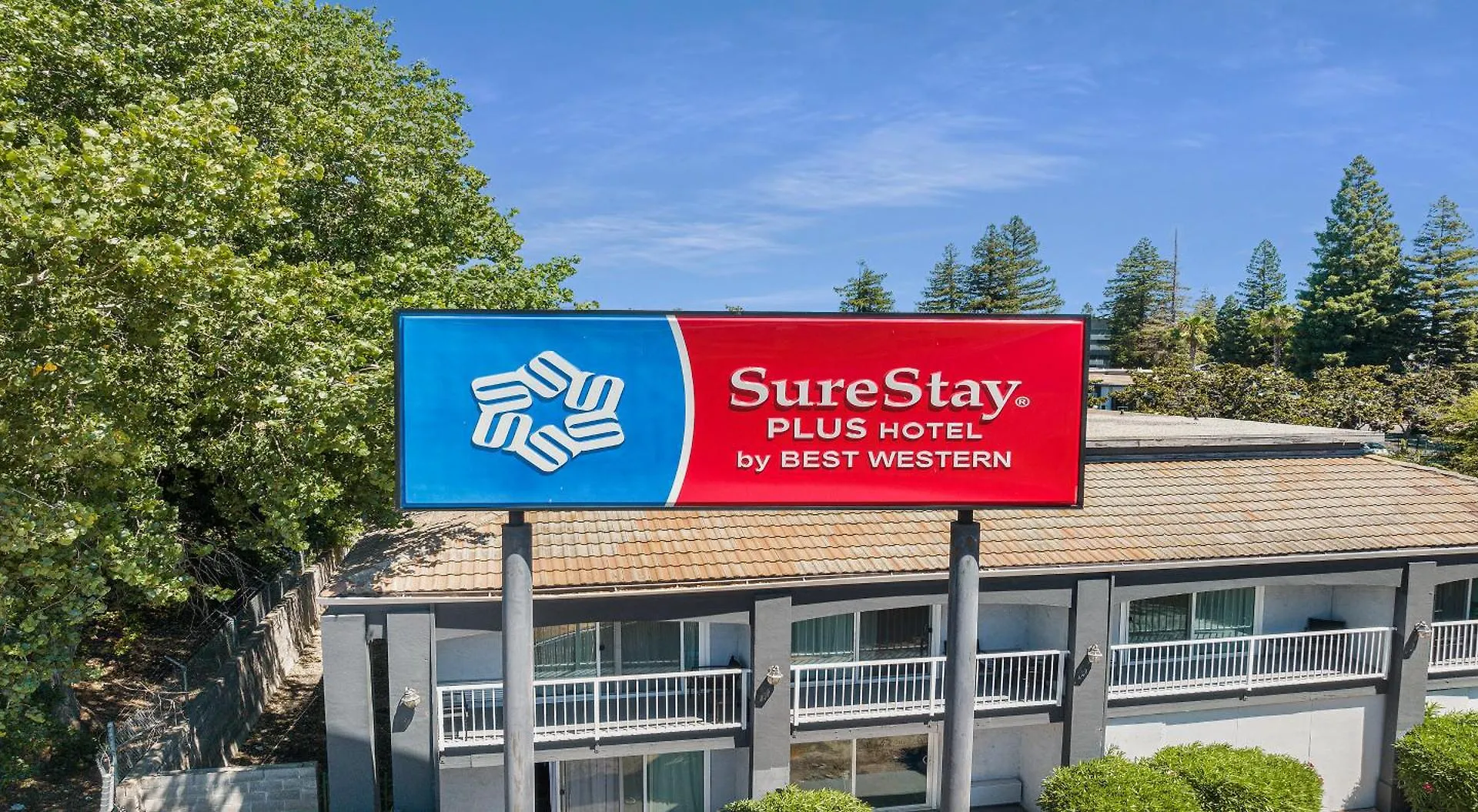 Surestay Plus Hotel By Best Western Sacramento North